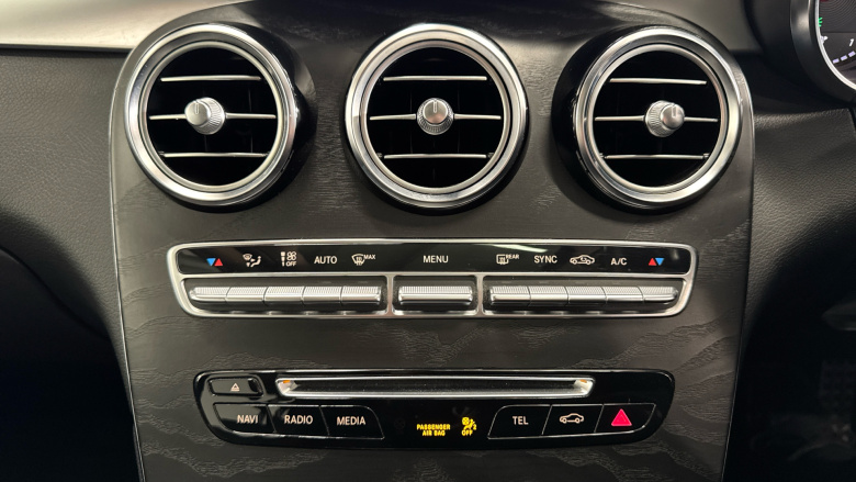 Mercedes-Benz GLC 220d 4Matic AMG Line Premium 5dr 9G-Tronic Diesel Estate